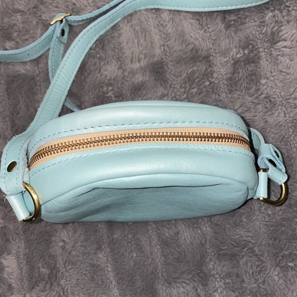 Portland Leather Light Blue Crossbody Bag - Picture 5 of 10